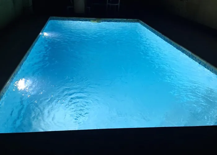 Rustic With Pool Xewkija